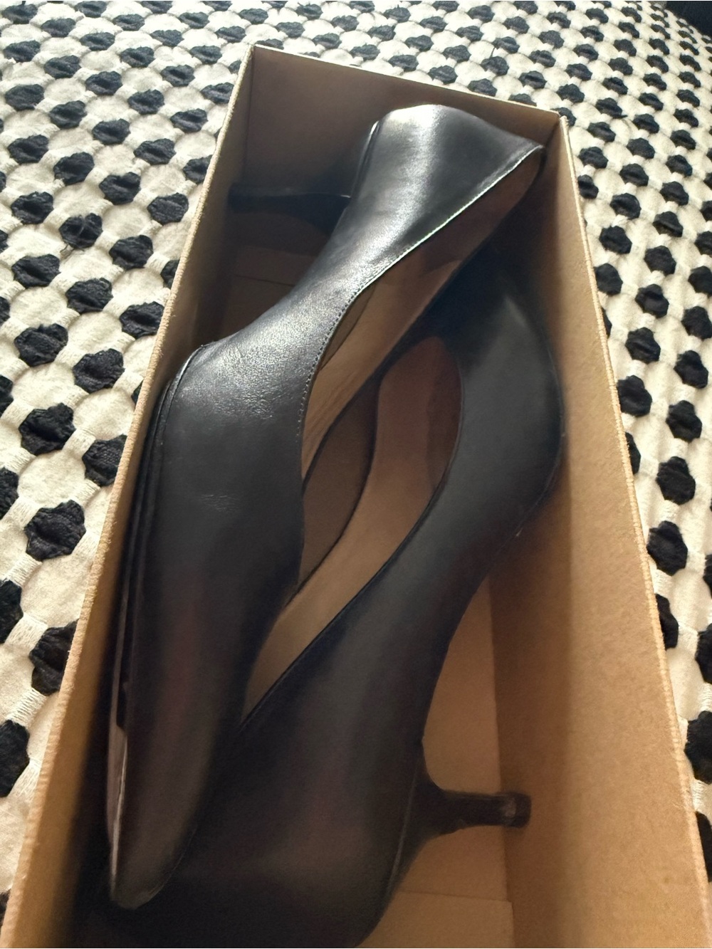 Cole Haan Black Leather Pointed Toe Pumps - Picture 5 of 6